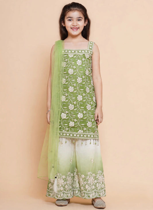 Side view of sleeveless leaf green floral kurti and ombre palazzo pants