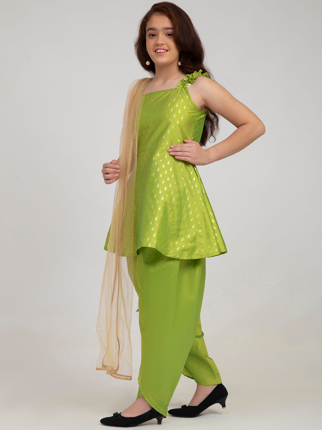 Girls Green-Printed Kurta and Punjabi Pants With Dupatta Dress